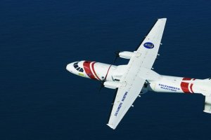 Avión de Salvamento Marítimo que realiza las labores de búsqueda de la embarcación.