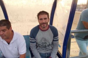 Héctor Berenguel pasa del banquillo a las aulas de fútbol.