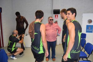 Ramón Sedeño ha recibido a la plantilla.