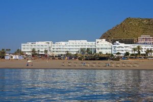La mujer trabajó en un hotel de Mojácar.