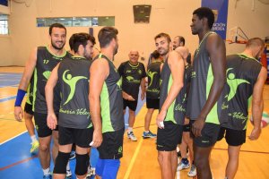 Piero Molducci con sus muchachos.