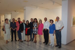 Mª del Mar de Perceval, Alfredo Valdivia, delegado; el doctor Diego Morata, Mª Sánchez, Pedro M. de la Cruz, director de La Voz; Mª Ángeles Rabadán, 