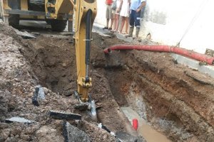Avería en una tubería el pasado sábado en Mojácar.