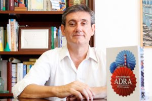 Manuel Cortés, alcalde de Adra.