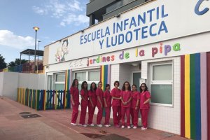 La plantilla del C.E.I. Jardines de la Pipa al completo.