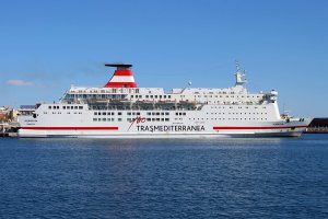 Imagen de archivo del ferry incendiado.