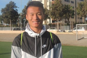 Lin, en el campo de la Vega de Acá.