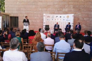 Ramón Fernández-Pacheco en el encuentro celebrado ayer en Jaén.