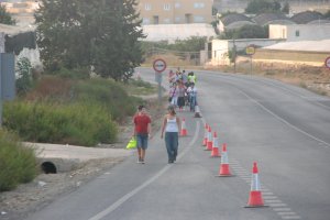 Peregrinos camino de la romería del Cristo de la Luz.