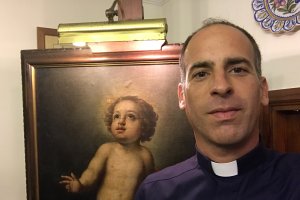 Pablo viene en vacaciones a Aguadulce, de donde es su familia.