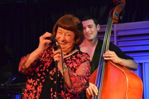 Irresistible la sonrisa y el talento de Sheila Jordan en dos noches de Clasijazz que nadie olvidará. Gentileza de Manuel Díaz