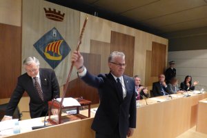 Pere Granados fue elegido alcalde de Salou por primera vez en 2009, En 2015 se presentó con CiU y gobierna  en coalición con el PSC