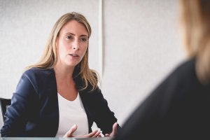 Pilar Martínez Cosentino durante un momento de la entrevista con La Voz, que tuvo lugar en Almería capital.