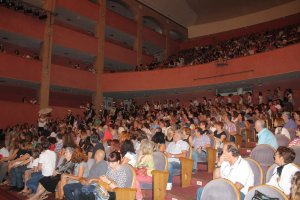 Un Auditorio Maestro Padilla lleno hasta la bandera disfrutó con la impresionante gala conmemorativa del 15º aniversario de Clasijazz.