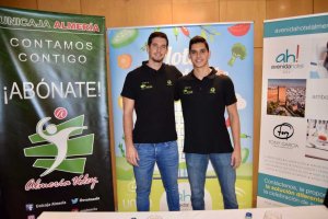 Como buenos hermanos.