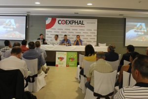 La Asamblea de socios de Coexphal analizó los últimos acontecimiento del sector coincidiendo con sus 40 años de vida.