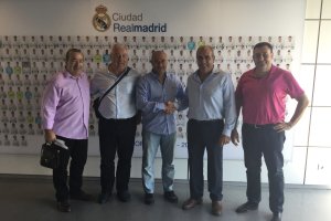 Parte de la directiva de La Cañada en Valdebebas.