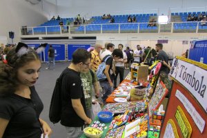 Casi 2.000 jóvenes han abarrotado el Pabellón Moisés Ruiz de Almería para disfrutar de todo lo relacionado con el manga, el anime y la cultura japone