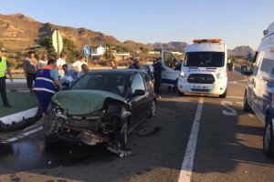 Uno de los vehículos siniestrados en la colisión, en una imagen cedida por "huercaloveraface".