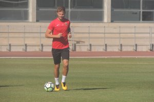 Marco Motta en el campo Anexo.