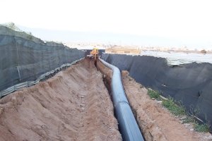 Conducción de agua en la zona de Roquetas
