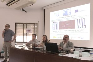 Inauguración de la jornada con Francisca Fernández y Juan Carlos Martínez