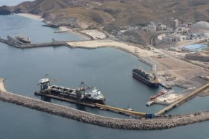 Puerto de Carboneras en una vista aérea del archivo de la Agencia de Puertos de mayo del año 2012.