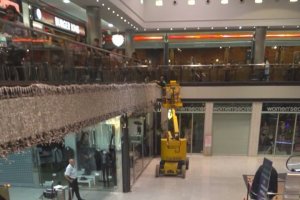 Luces de Navidad en el centro comercial
