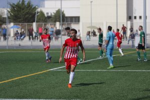Dani Albiar celebrando el empate.