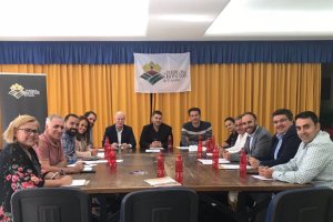 El concejal de Turismo de Mojácar, Emmanuel Agüero, en la asamblea regional.