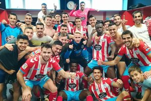 Los jugadores del Lugo celebran la última victoria ante el Nástic.