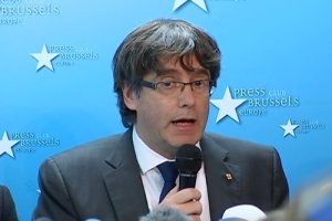 Carles Puigdemont comparece ante los medios de comunicación.