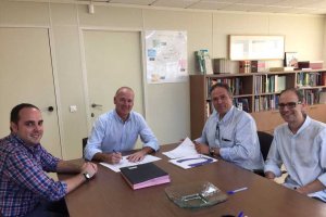 La firma del contrato ha tenido lugar este martes.