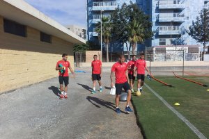 Los jugadores llegando a la Vega.
