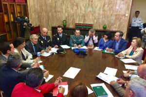 Asistentes a la cumbre policial para evitar agresiones a sanitarios.