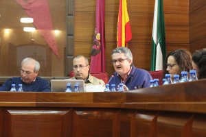 El concejal del PP, Juan de la Cruz Belmonte, durante un Pleno.