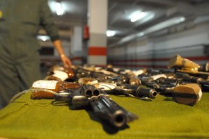 Subasta de armas en la Comandancia de Almería.