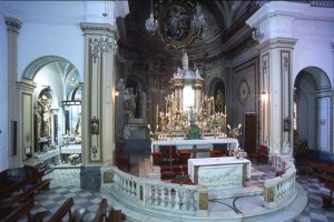 Interior de la iglesia parroquial de Nuestra Señora de la Encarnación de Cuevas del Almanzora.