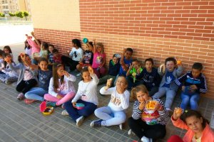 Desayuno con una pieza de fruta realizado por parte de los alumnos de uno de los centros educativos participantes en esta Champions League.