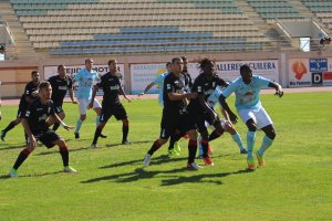 Lolo en una acción de juego en Santo Domingo.