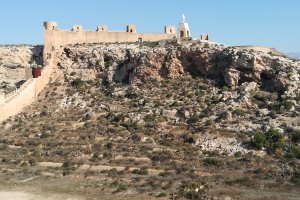 Cerro de San Cristóbal visto desde la Alcazaba