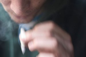 Proyecto Hombre asegura que hay jóvenes que fuman hasta 30 porros al día.