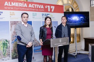 La diputada de Deportes Ángeles Martínez en la presentación.