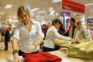 De cara a la Navidad aumentan las ofertas de empleo.