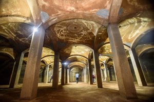 Visita a los depósitos vacíos para su limpieza.