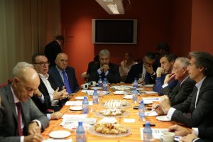 Encuentro en LA VOZ con el ministro de Fomento.