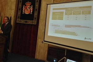 Íñigo de la Serna durante su intervención en Almería.