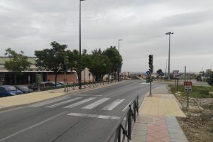 Carretera N-340 a su paso por el Pabellón Blas Infante, zona del accidente.