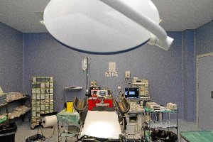 Paritorio preparado para atender un parto, en un centro hospitalario almeriense.