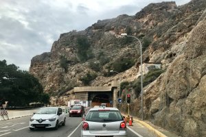 Semáforos provisionales por las obras en la carretera de El Cañarete.